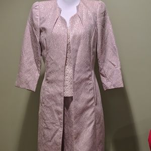 Tahari Luxe Suit